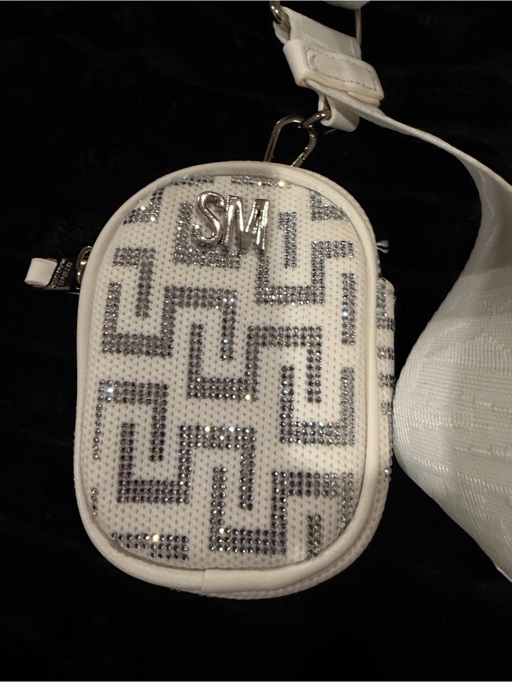 BMAXIMAS White Silver Crossbody Bag | Crossbody Bag & Lace-Up Sneakers SET - Picture 10 of 12